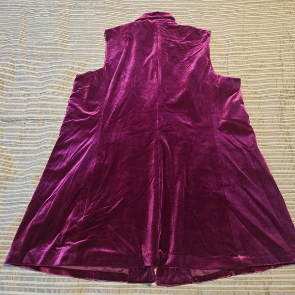 Coldwater Creek Maroon Velvet Vest Size 18W - Picture 5 of 5